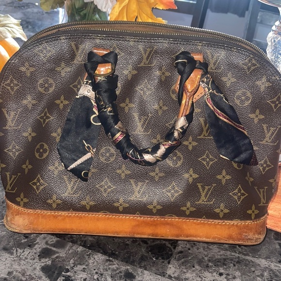 WELL LOVED LV ALMA PM!! - Picture 2 of 9